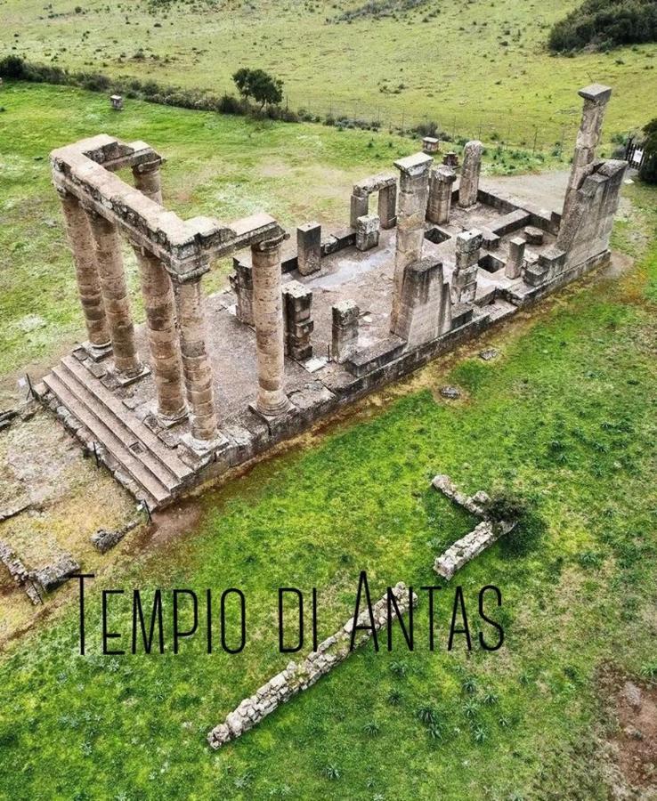 Domus Deiana Case Vacanza San Giovanni Suergiu Ngoại thất bức ảnh