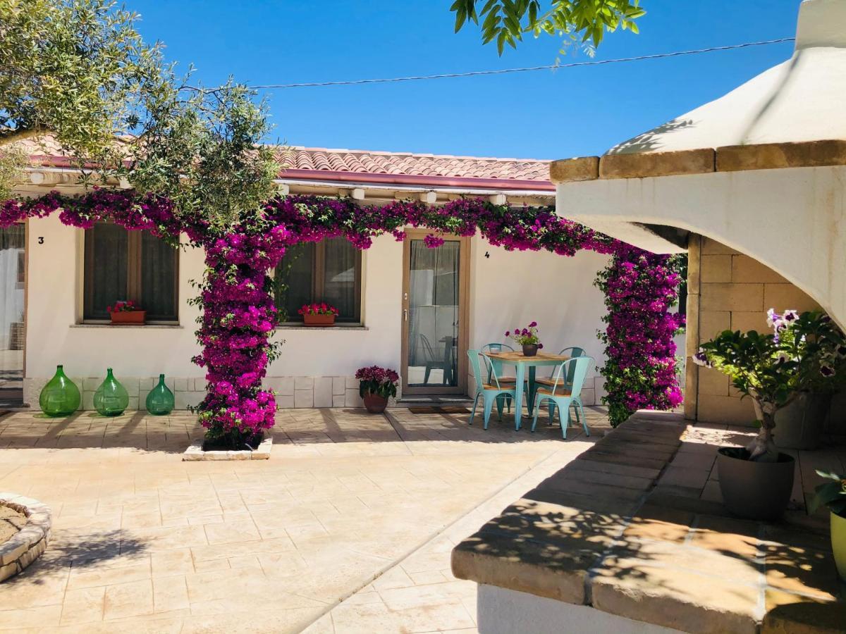 Domus Deiana Case Vacanza San Giovanni Suergiu Ngoại thất bức ảnh